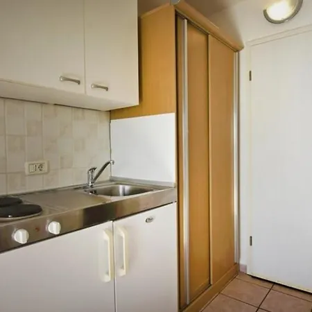 Ferienwohnung Fuer 2 Personen Ca 18 Qm In Porec, Istrien Istrische Riviera Porec
