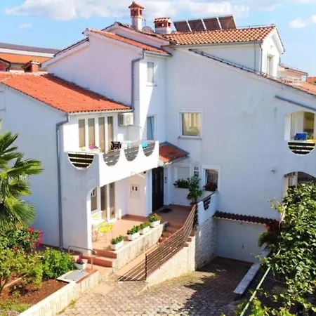 Apartment Ferienwohnung Fuer 2 Personen Ca 18 Qm In Porec, Istrien Istrische Riviera Porec